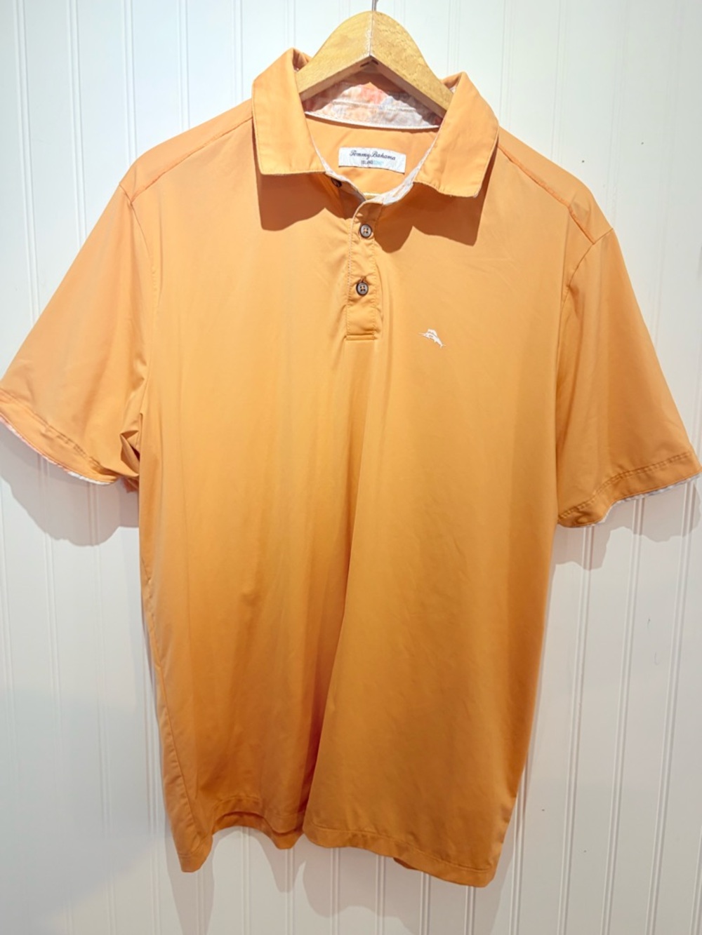 Tommy Bahama Island Zone size Large Peach Men’s Polo Shirt Gently worn.